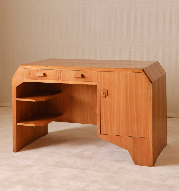 ANTHROPOSOPHICAL DESK